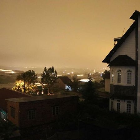 Готель Dalat Horizon Екстер'єр фото