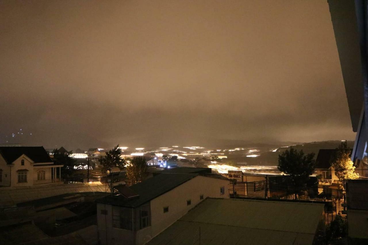 Готель Dalat Horizon Екстер'єр фото